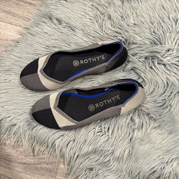 Rothy’s the flat round captoe plaid check in black grey white knit - 9 - Picture 2 of 11